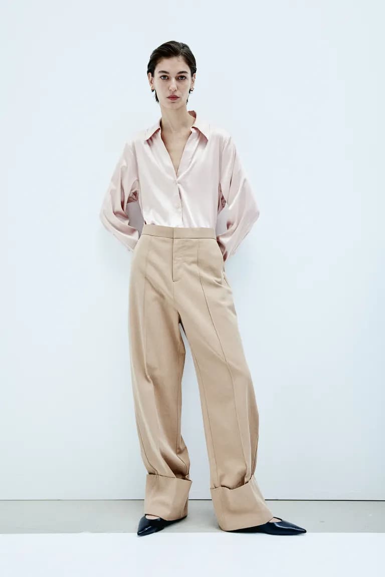 Áo kiểu cổ chữ V - Thumbnail 3